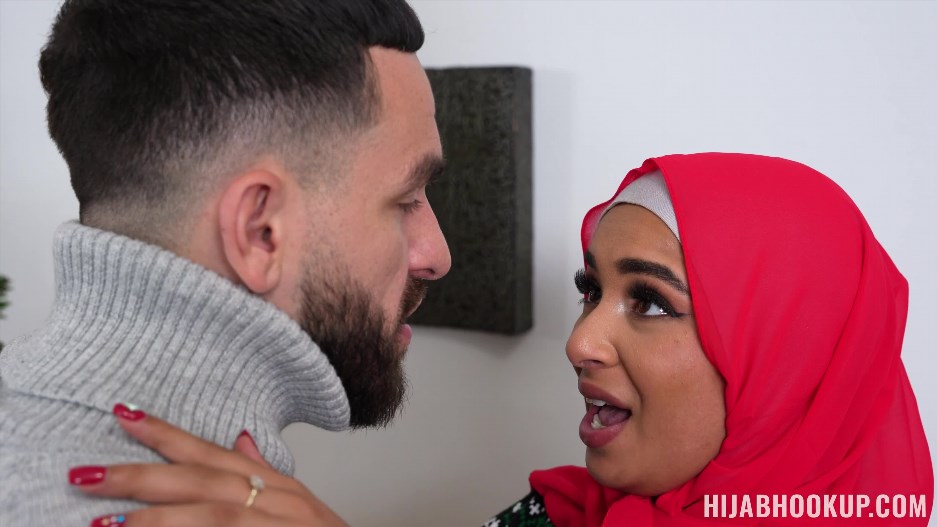 Hijab Hookup – Babi Star